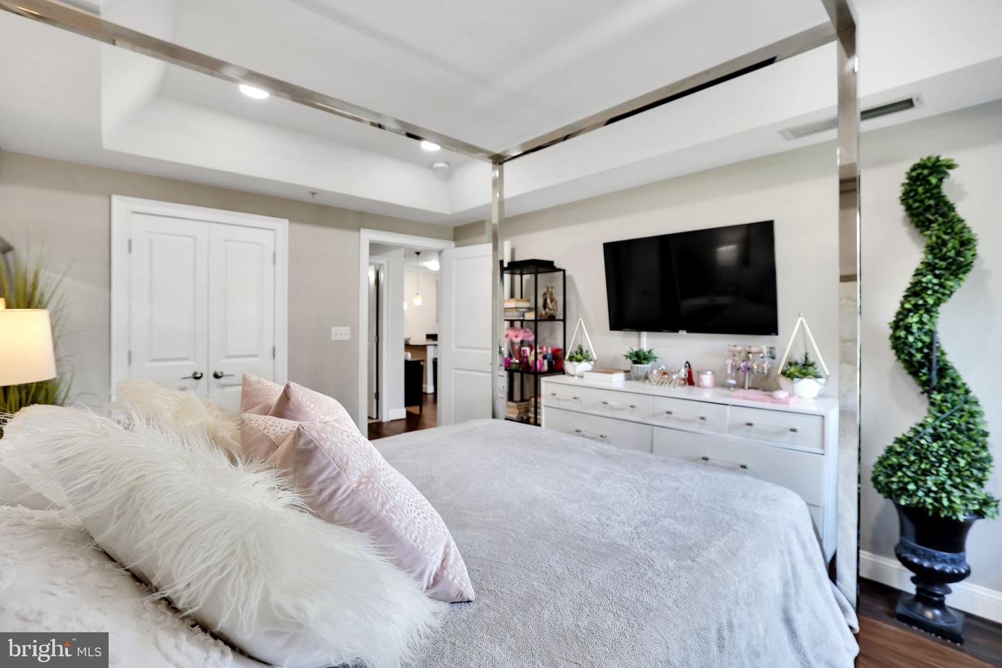 6301 EDSALL RD #104, ALEXANDRIA, Virginia 22312, 1 Bedroom Bedrooms, ,1 BathroomBathrooms,Residential,For sale,6301 EDSALL RD #104,VAFX2254964 MLS # VAFX2254964 6301 EDSALL RD #104, ALEXANDRIA, Virginia 22312, 1 Bedroom Bedrooms, ,1 BathroomBathrooms,Residential,For sale,6301 EDSALL RD #104,VAFX2254964 MLS # VAFX2254964