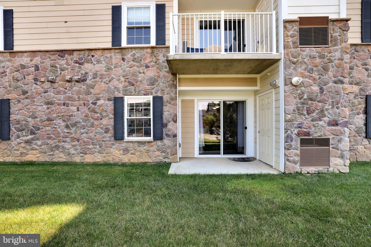 6301 EDSALL RD #104, ALEXANDRIA, Virginia 22312, 1 Bedroom Bedrooms, ,1 BathroomBathrooms,Residential,For sale,6301 EDSALL RD #104,VAFX2254964 MLS # VAFX2254964 6301 EDSALL RD #104, ALEXANDRIA, Virginia 22312, 1 Bedroom Bedrooms, ,1 BathroomBathrooms,Residential,For sale,6301 EDSALL RD #104,VAFX2254964 MLS # VAFX2254964