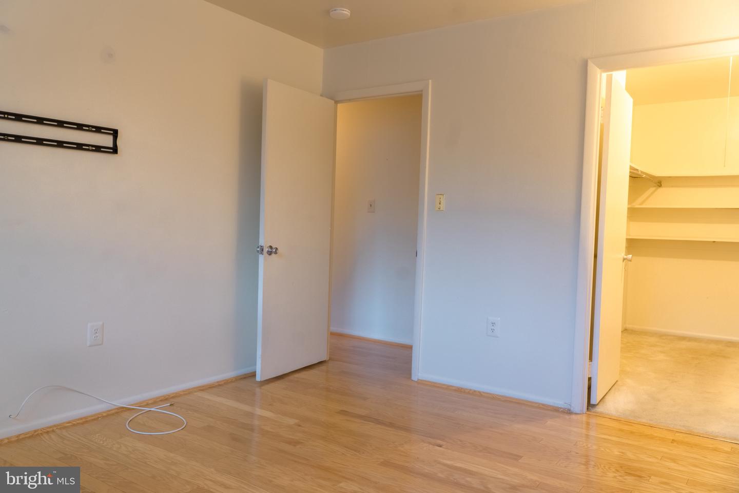 10724 WEST DR #302, FAIRFAX, Virginia 22030, 2 Bedrooms Bedrooms, ,1 BathroomBathrooms,Residential,For sale,10724 WEST DR #302,VAFC2006606 MLS # VAFC2006606