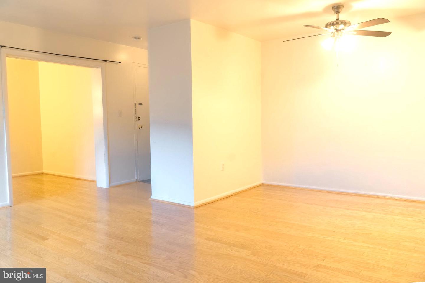 10724 WEST DR #302, FAIRFAX, Virginia 22030, 2 Bedrooms Bedrooms, ,1 BathroomBathrooms,Residential,For sale,10724 WEST DR #302,VAFC2006606 MLS # VAFC2006606