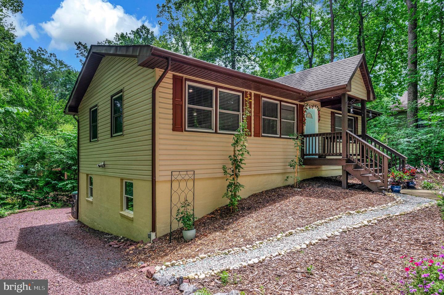 202 WILDERNESS DR, LOCUST GROVE, Virginia 22508, 3 Bedrooms Bedrooms, ,2 BathroomsBathrooms,Residential,For sale,202 WILDERNESS DR,VAOR2010160 MLS # VAOR2010160