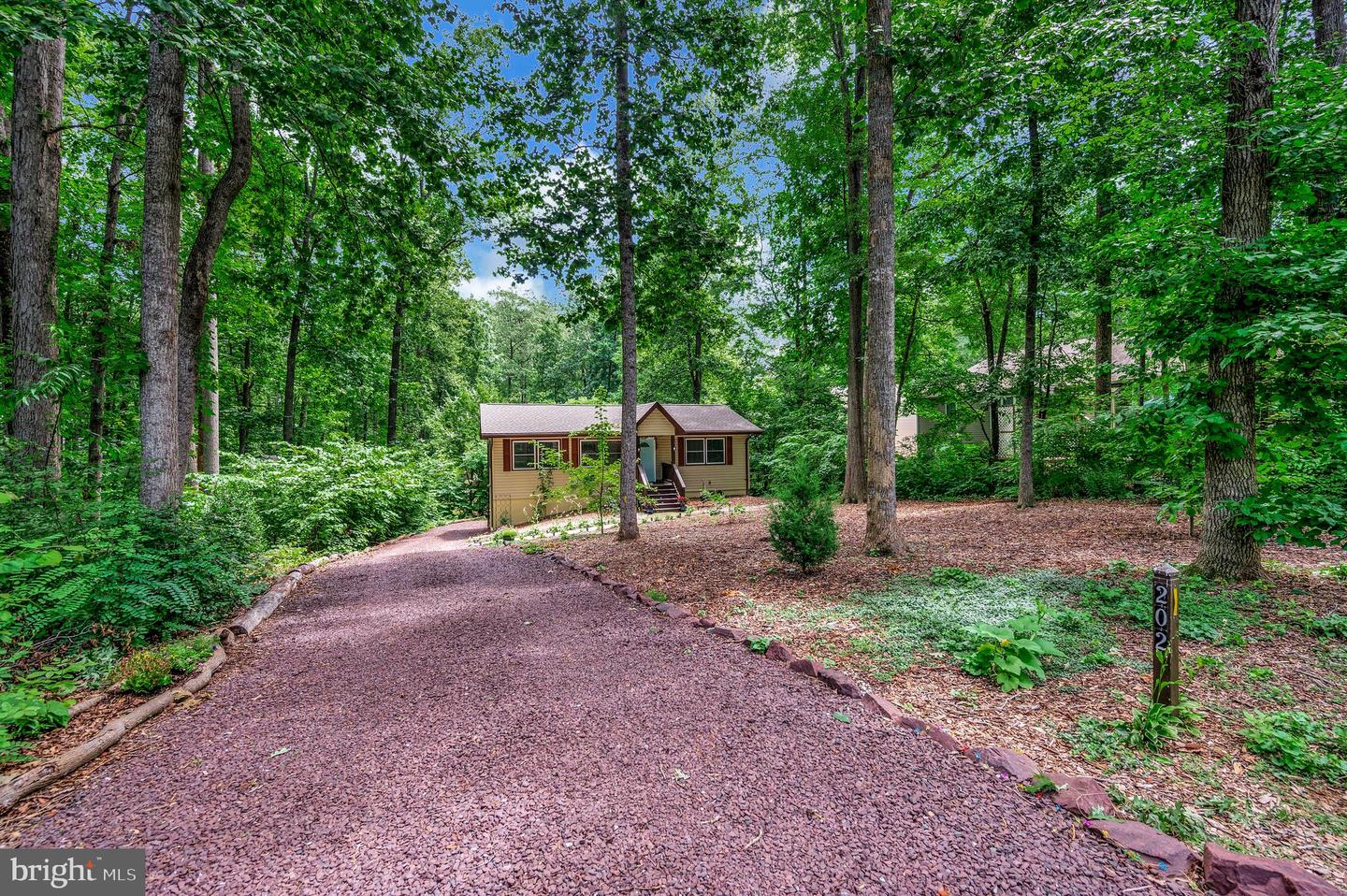202 WILDERNESS DR, LOCUST GROVE, Virginia 22508, 3 Bedrooms Bedrooms, ,2 BathroomsBathrooms,Residential,For sale,202 WILDERNESS DR,VAOR2010160 MLS # VAOR2010160