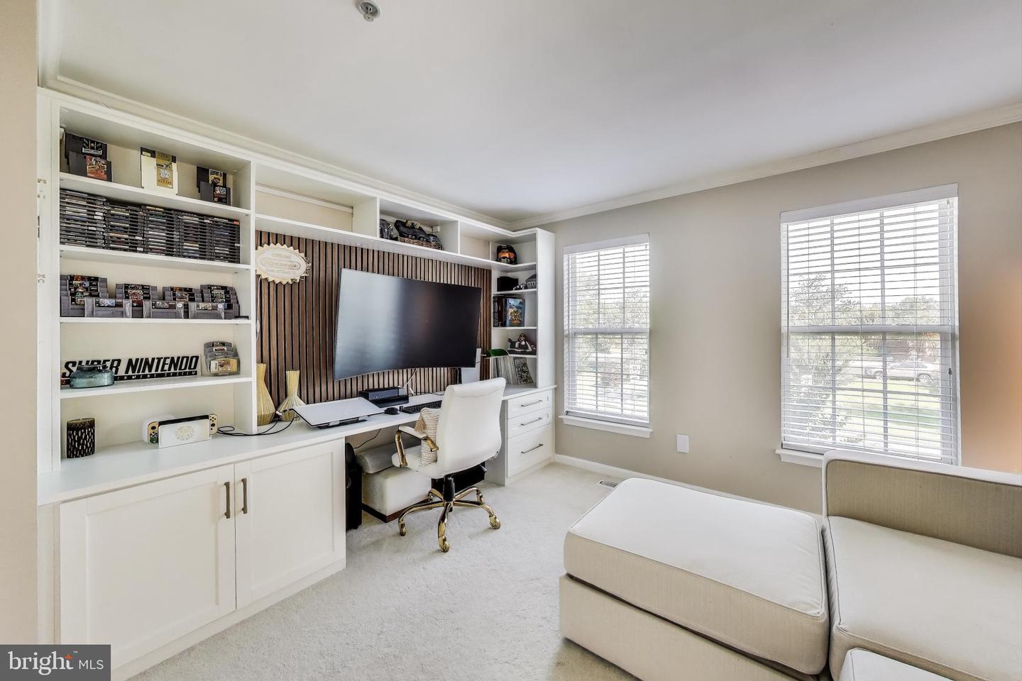 20208 NIGHTWATCH ST, ASHBURN, Virginia 20147, 3 Bedrooms Bedrooms, ,2 BathroomsBathrooms,Residential,For sale,20208 NIGHTWATCH ST,VALO2101892 MLS # VALO2101892