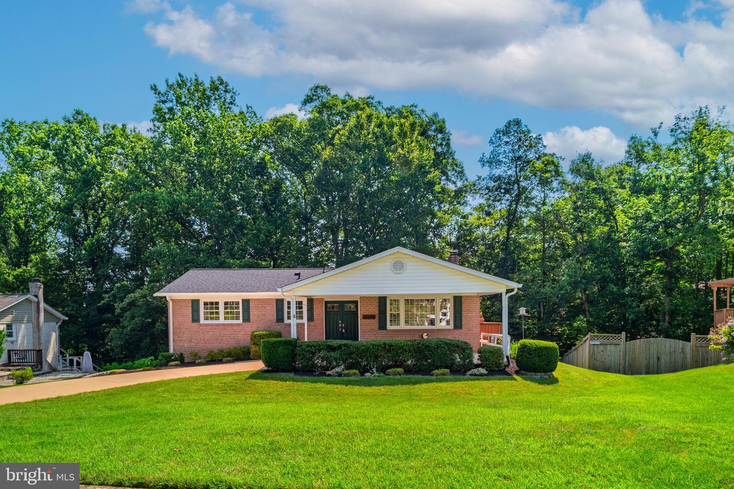 6803 HOUNDMASTER RD, SPRINGFIELD, Virginia 22152, 4 Bedrooms Bedrooms, ,3 BathroomsBathrooms,Residential,For sale,6803 HOUNDMASTER RD,VAFX2255154 MLS # VAFX2255154