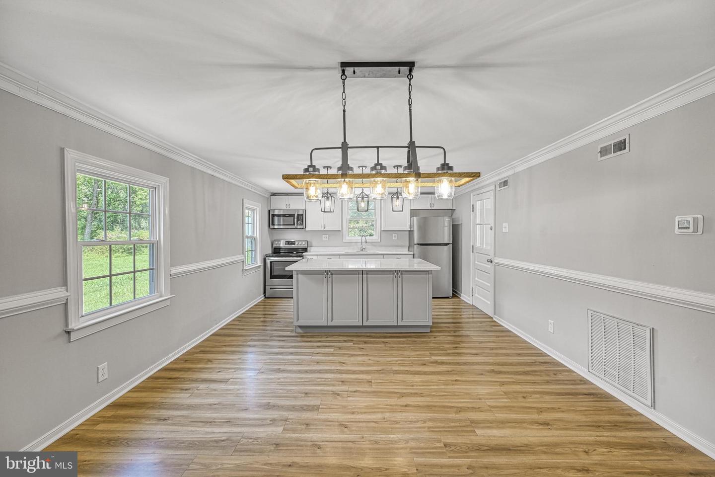 14040 W PATRICK HENRY RD, DOSWELL, Virginia 23047, 3 Bedrooms Bedrooms, 6 Rooms Rooms,2 BathroomsBathrooms,Residential,For sale,14040 W PATRICK HENRY RD,VAHA2001036 MLS # VAHA2001036