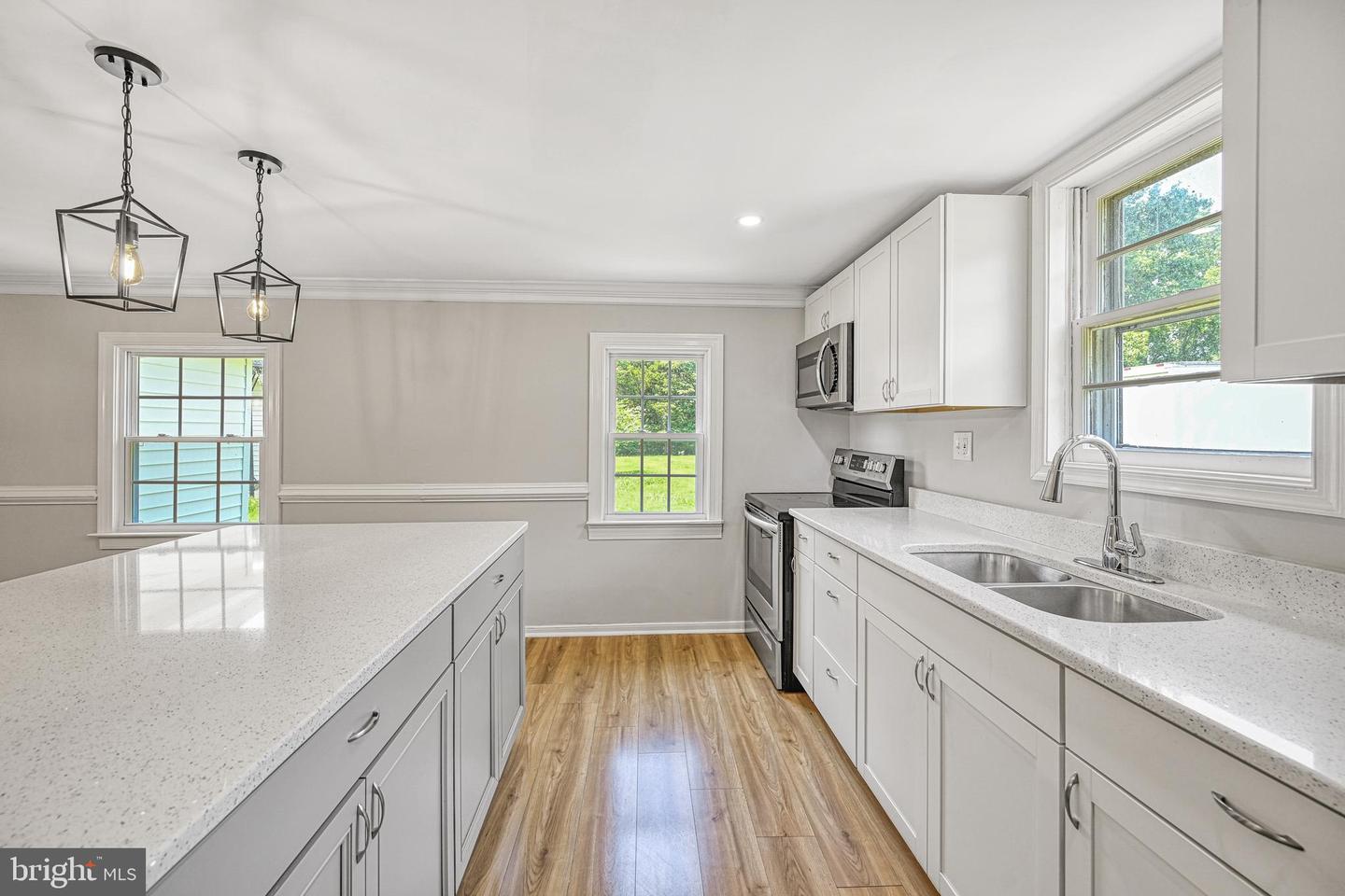 14040 W PATRICK HENRY RD, DOSWELL, Virginia 23047, 3 Bedrooms Bedrooms, 6 Rooms Rooms,2 BathroomsBathrooms,Residential,For sale,14040 W PATRICK HENRY RD,VAHA2001036 MLS # VAHA2001036