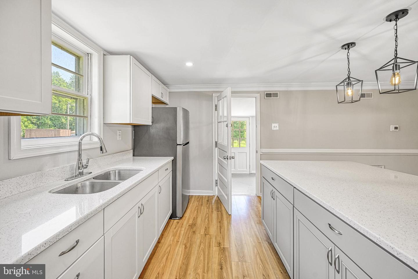 14040 W PATRICK HENRY RD, DOSWELL, Virginia 23047, 3 Bedrooms Bedrooms, 6 Rooms Rooms,2 BathroomsBathrooms,Residential,For sale,14040 W PATRICK HENRY RD,VAHA2001036 MLS # VAHA2001036