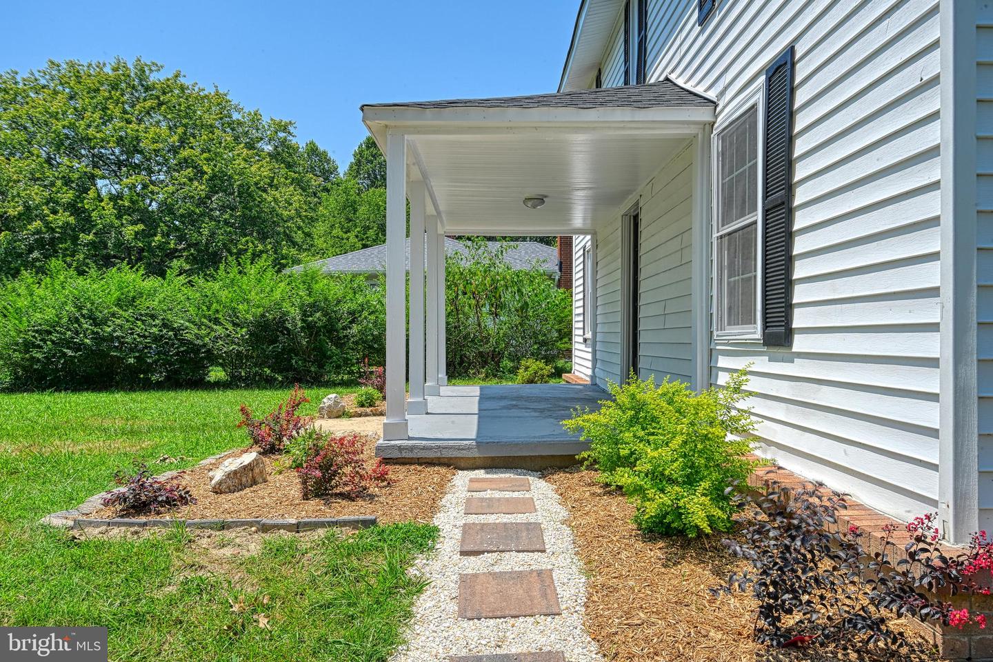 14040 W PATRICK HENRY RD, DOSWELL, Virginia 23047, 3 Bedrooms Bedrooms, 6 Rooms Rooms,2 BathroomsBathrooms,Residential,For sale,14040 W PATRICK HENRY RD,VAHA2001036 MLS # VAHA2001036