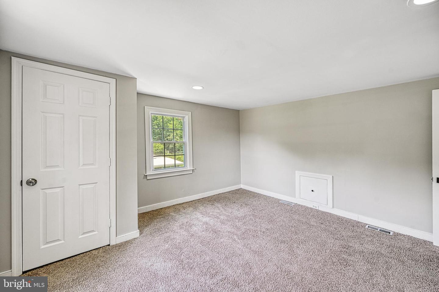 14040 W PATRICK HENRY RD, DOSWELL, Virginia 23047, 3 Bedrooms Bedrooms, 6 Rooms Rooms,2 BathroomsBathrooms,Residential,For sale,14040 W PATRICK HENRY RD,VAHA2001036 MLS # VAHA2001036