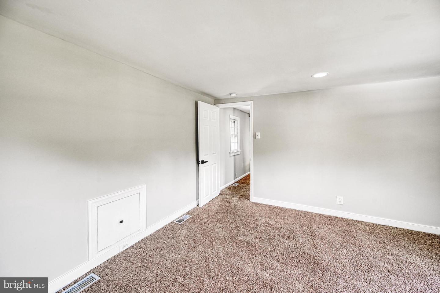 14040 W PATRICK HENRY RD, DOSWELL, Virginia 23047, 3 Bedrooms Bedrooms, 6 Rooms Rooms,2 BathroomsBathrooms,Residential,For sale,14040 W PATRICK HENRY RD,VAHA2001036 MLS # VAHA2001036
