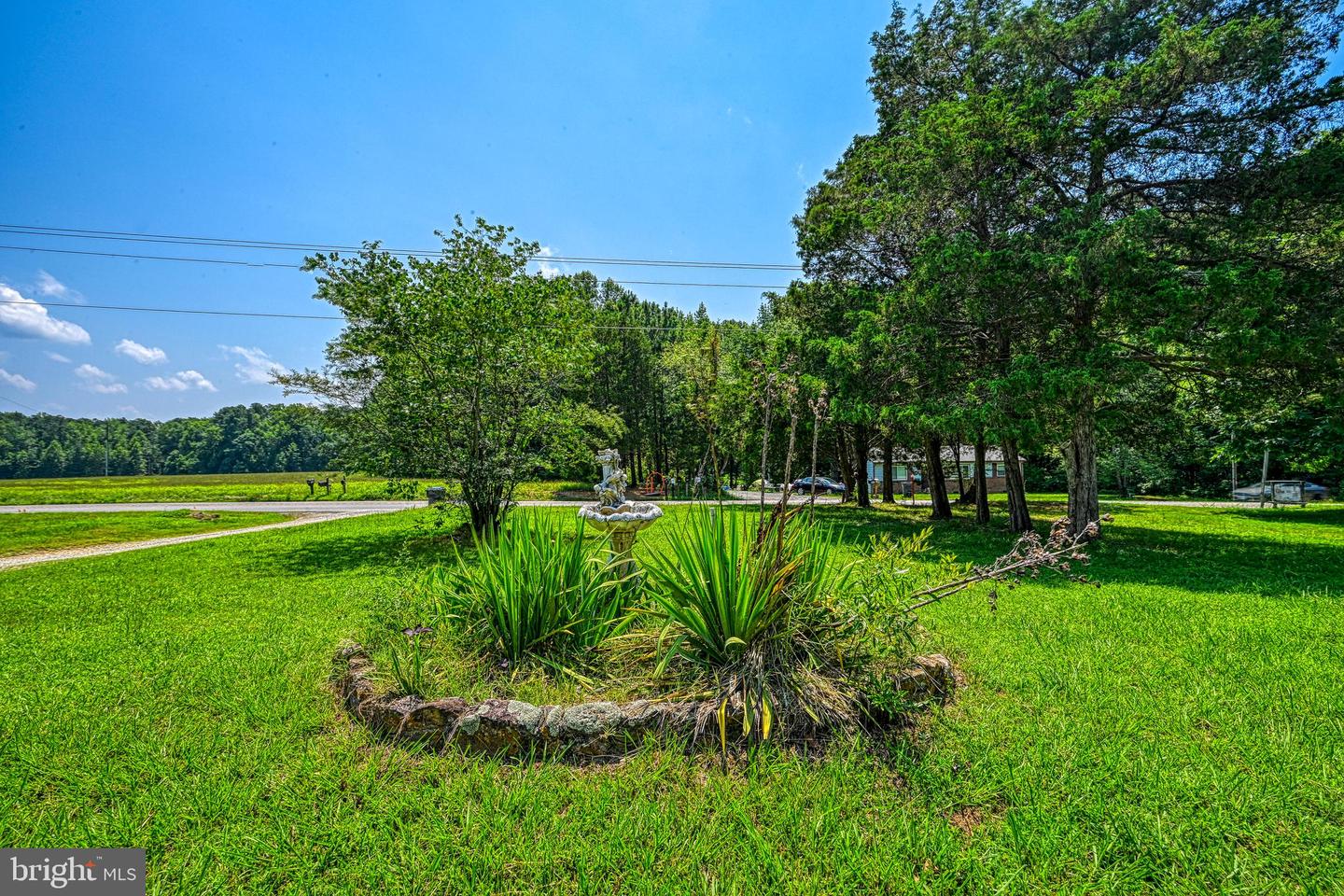 14040 W PATRICK HENRY RD, DOSWELL, Virginia 23047, 3 Bedrooms Bedrooms, 6 Rooms Rooms,2 BathroomsBathrooms,Residential,For sale,14040 W PATRICK HENRY RD,VAHA2001036 MLS # VAHA2001036