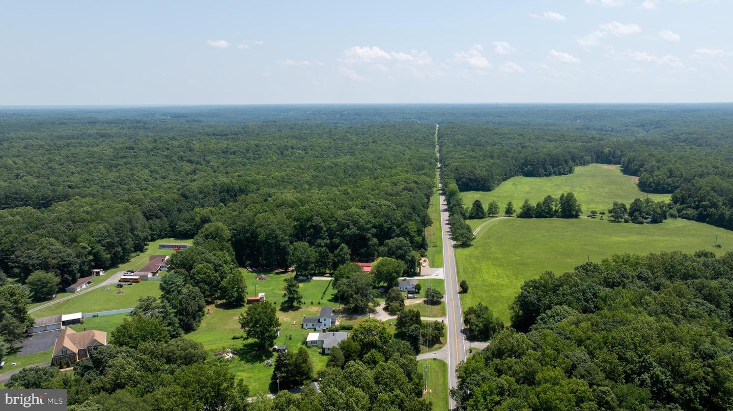 14040 W PATRICK HENRY RD, DOSWELL, Virginia 23047, 3 Bedrooms Bedrooms, 6 Rooms Rooms,2 BathroomsBathrooms,Residential,For sale,14040 W PATRICK HENRY RD,VAHA2001036 MLS # VAHA2001036