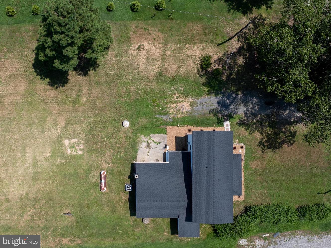 14040 W PATRICK HENRY RD, DOSWELL, Virginia 23047, 3 Bedrooms Bedrooms, 6 Rooms Rooms,2 BathroomsBathrooms,Residential,For sale,14040 W PATRICK HENRY RD,VAHA2001036 MLS # VAHA2001036