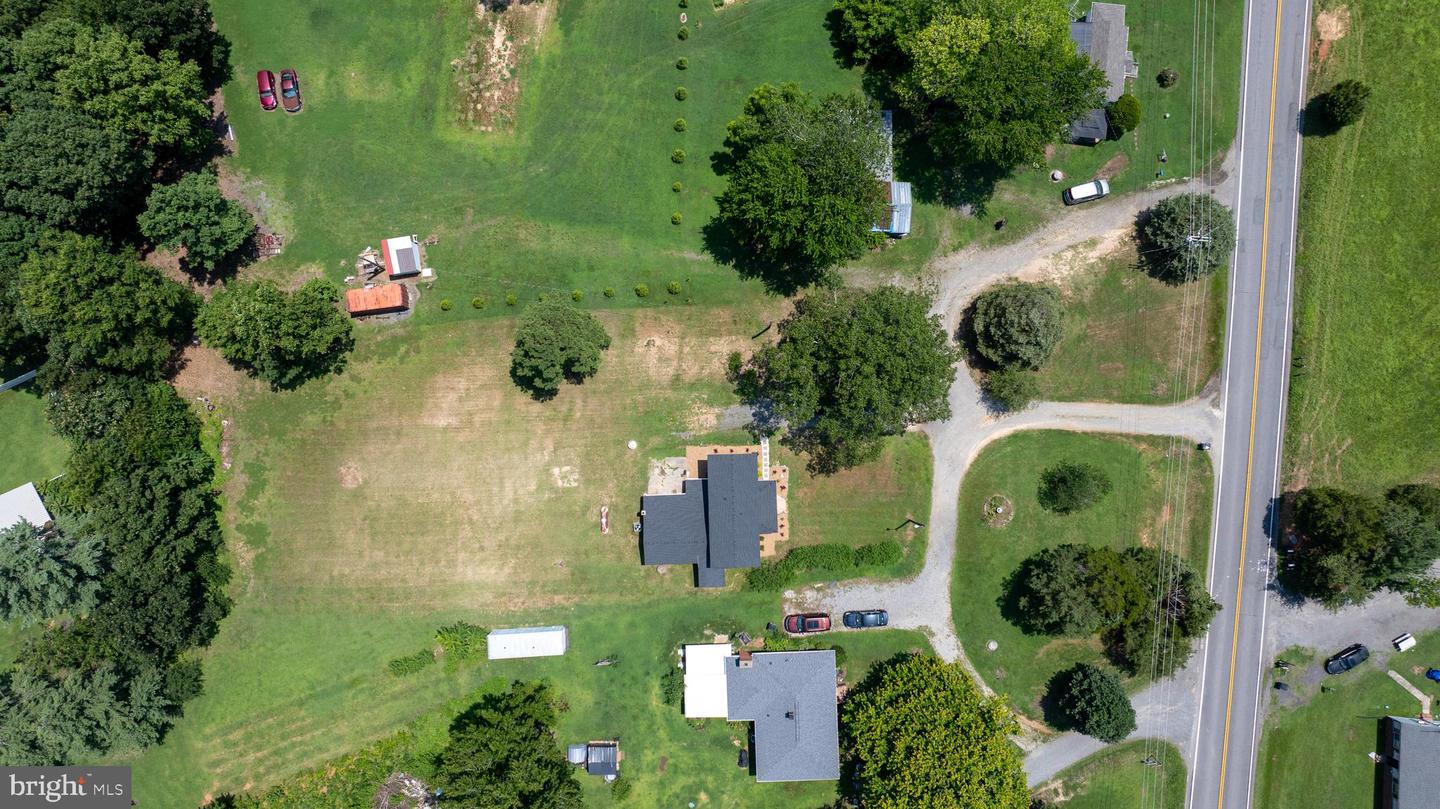 14040 W PATRICK HENRY RD, DOSWELL, Virginia 23047, 3 Bedrooms Bedrooms, 6 Rooms Rooms,2 BathroomsBathrooms,Residential,For sale,14040 W PATRICK HENRY RD,VAHA2001036 MLS # VAHA2001036