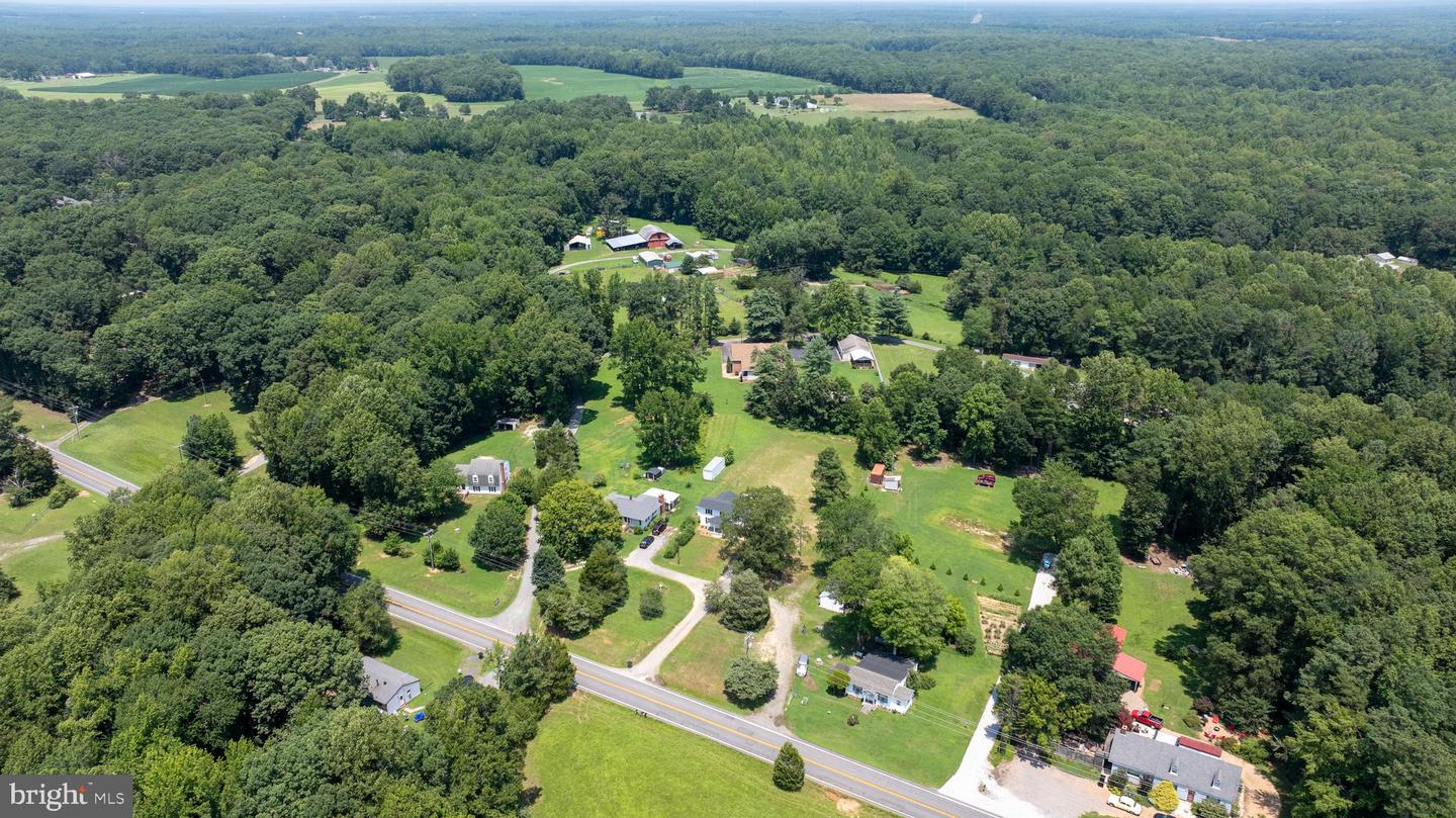 14040 W PATRICK HENRY RD, DOSWELL, Virginia 23047, 3 Bedrooms Bedrooms, 6 Rooms Rooms,2 BathroomsBathrooms,Residential,For sale,14040 W PATRICK HENRY RD,VAHA2001036 MLS # VAHA2001036