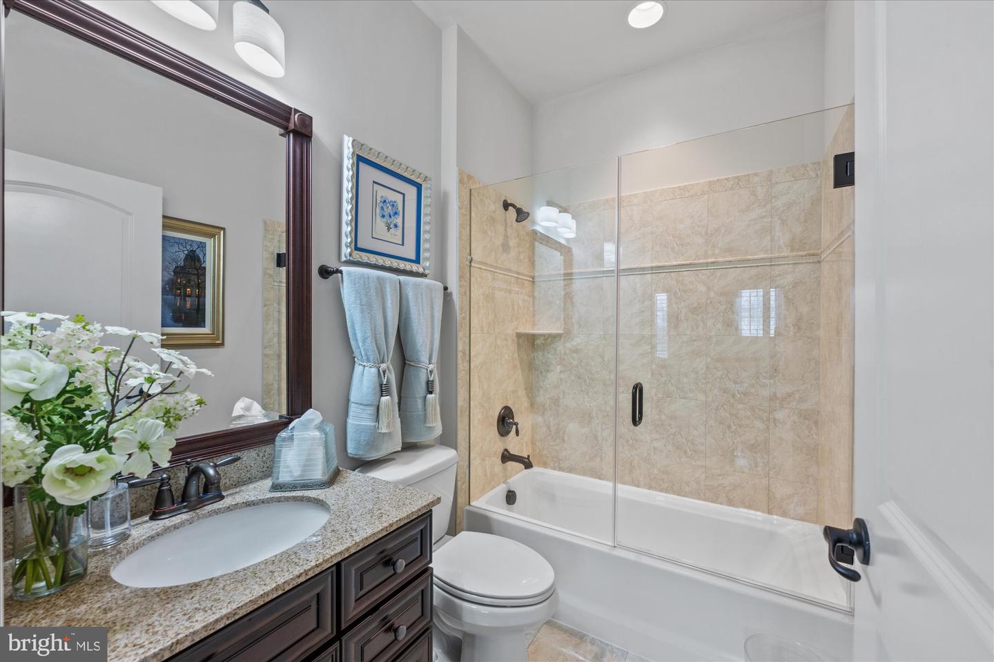 1678 HUNTING CREST WAY, VIENNA, Virginia 22182, 4 Bedrooms Bedrooms, ,5 BathroomsBathrooms,Residential,For sale,1678 HUNTING CREST WAY,VAFX2255106 MLS # VAFX2255106