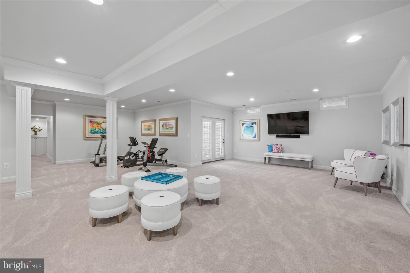 1678 HUNTING CREST WAY, VIENNA, Virginia 22182, 4 Bedrooms Bedrooms, ,5 BathroomsBathrooms,Residential,For sale,1678 HUNTING CREST WAY,VAFX2255106 MLS # VAFX2255106