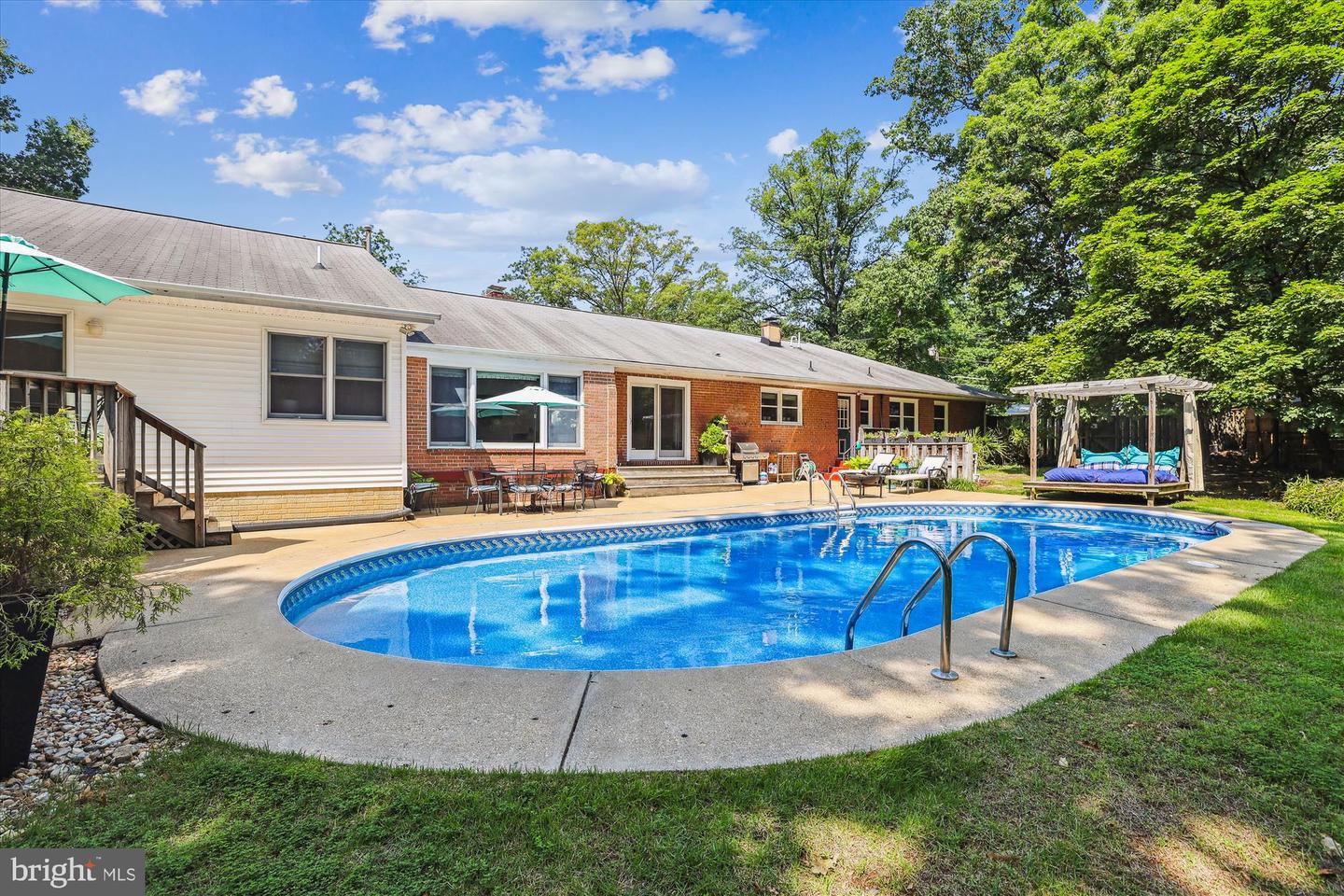 6916 PACIFIC LN, ANNANDALE, Virginia 22003, 4 Bedrooms Bedrooms, ,3 BathroomsBathrooms,Residential,For sale,6916 PACIFIC LN,VAFX2255168 MLS # VAFX2255168