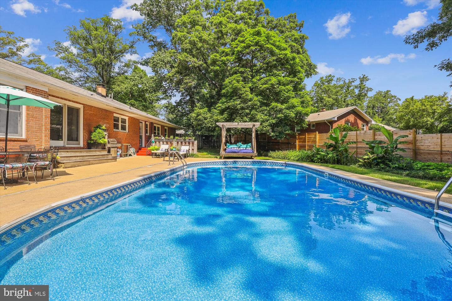 6916 PACIFIC LN, ANNANDALE, Virginia 22003, 4 Bedrooms Bedrooms, ,3 BathroomsBathrooms,Residential,For sale,6916 PACIFIC LN,VAFX2255168 MLS # VAFX2255168
