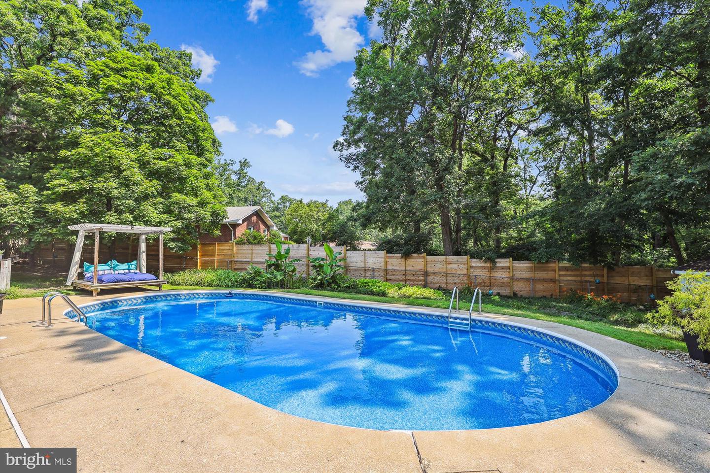 6916 PACIFIC LN, ANNANDALE, Virginia 22003, 4 Bedrooms Bedrooms, ,3 BathroomsBathrooms,Residential,For sale,6916 PACIFIC LN,VAFX2255168 MLS # VAFX2255168