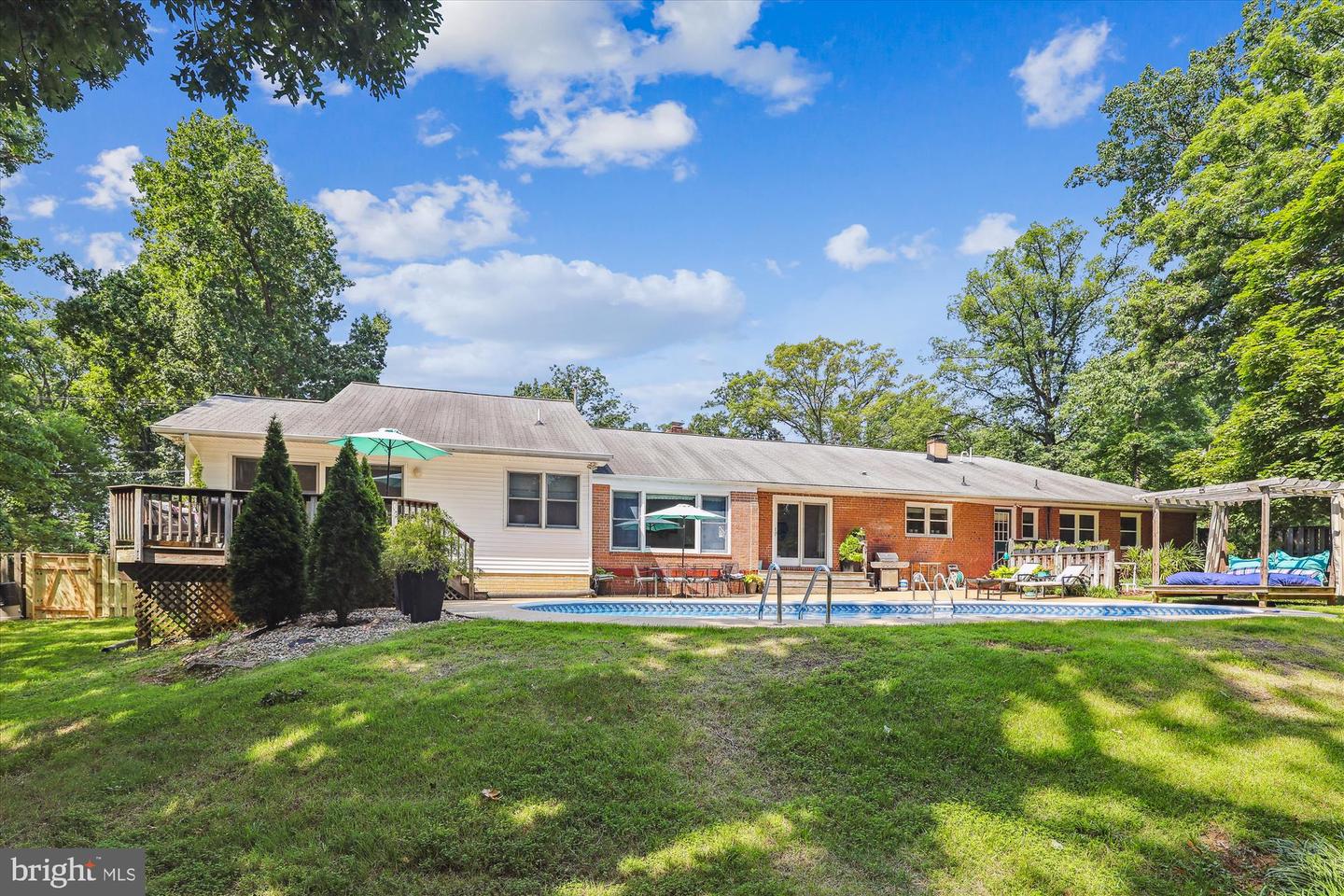 6916 PACIFIC LN, ANNANDALE, Virginia 22003, 4 Bedrooms Bedrooms, ,3 BathroomsBathrooms,Residential,For sale,6916 PACIFIC LN,VAFX2255168 MLS # VAFX2255168