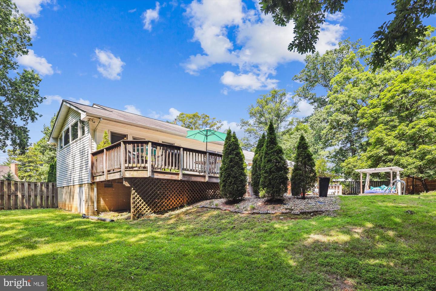 6916 PACIFIC LN, ANNANDALE, Virginia 22003, 4 Bedrooms Bedrooms, ,3 BathroomsBathrooms,Residential,For sale,6916 PACIFIC LN,VAFX2255168 MLS # VAFX2255168