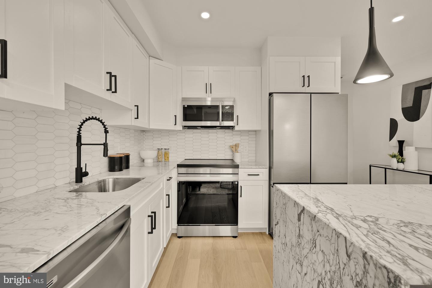 2610 41ST ST NW #5, WASHINGTON, District Of Columbia 20007, 2 Bedrooms Bedrooms, ,2 BathroomsBathrooms,Residential,For sale,2610 41ST ST NW #5,DCDC2210144 MLS # DCDC2210144