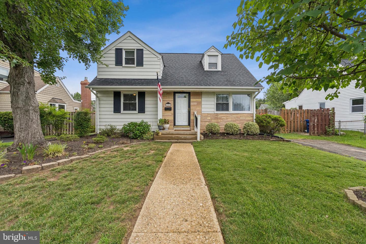 6729 WILLIAMS DR, ALEXANDRIA, Virginia 22307, 4 Bedrooms Bedrooms, 7 Rooms Rooms,1 BathroomBathrooms,Residential,For sale,6729 WILLIAMS DR,VAFX2255316 MLS # VAFX2255316