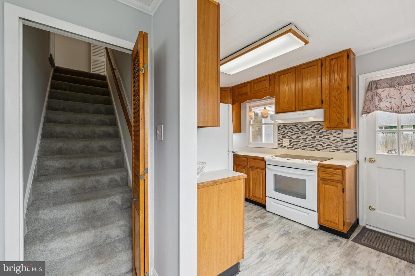 6729 WILLIAMS DR, ALEXANDRIA, Virginia 22307, 4 Bedrooms Bedrooms, 7 Rooms Rooms,1 BathroomBathrooms,Residential,For sale,6729 WILLIAMS DR,VAFX2255316 MLS # VAFX2255316