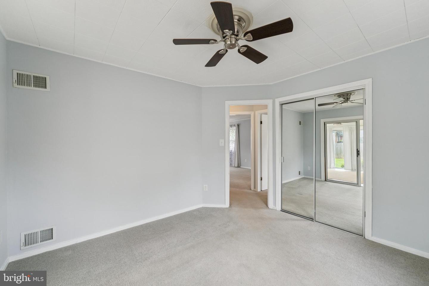 6729 WILLIAMS DR, ALEXANDRIA, Virginia 22307, 4 Bedrooms Bedrooms, 7 Rooms Rooms,1 BathroomBathrooms,Residential,For sale,6729 WILLIAMS DR,VAFX2255316 MLS # VAFX2255316