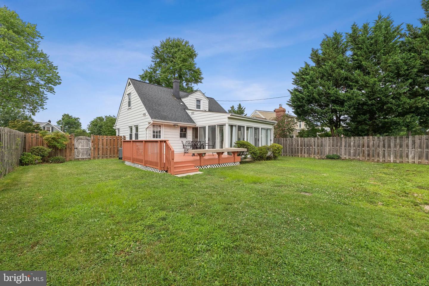 6729 WILLIAMS DR, ALEXANDRIA, Virginia 22307, 4 Bedrooms Bedrooms, 7 Rooms Rooms,1 BathroomBathrooms,Residential,For sale,6729 WILLIAMS DR,VAFX2255316 MLS # VAFX2255316