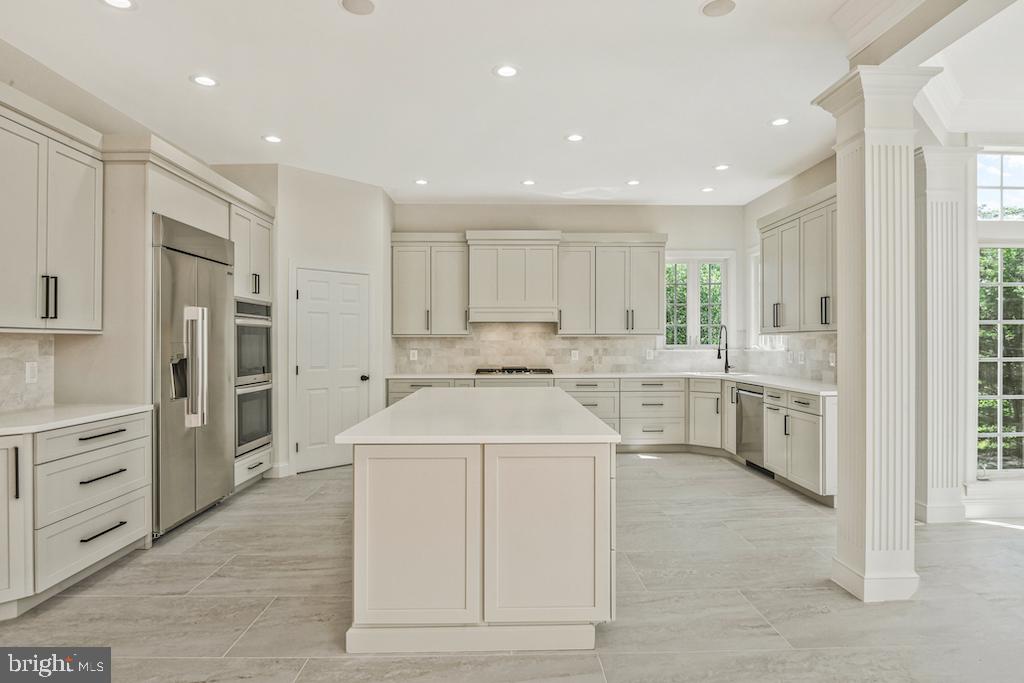 27486 PADDOCK TRAIL PL, CHANTILLY, Virginia 20152, 5 Bedrooms Bedrooms, ,5 BathroomsBathrooms,Residential,For sale,27486 PADDOCK TRAIL PL,VALO2102066 MLS # VALO2102066