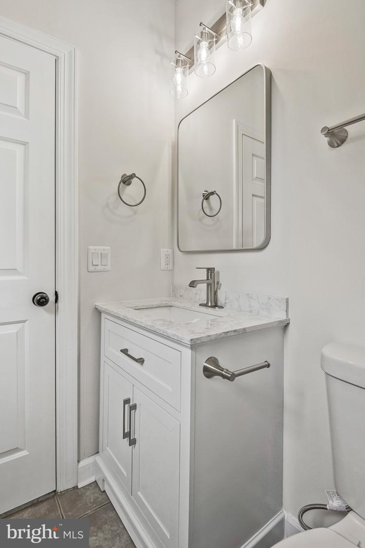 27486 PADDOCK TRAIL PL, CHANTILLY, Virginia 20152, 5 Bedrooms Bedrooms, ,5 BathroomsBathrooms,Residential,For sale,27486 PADDOCK TRAIL PL,VALO2102066 MLS # VALO2102066