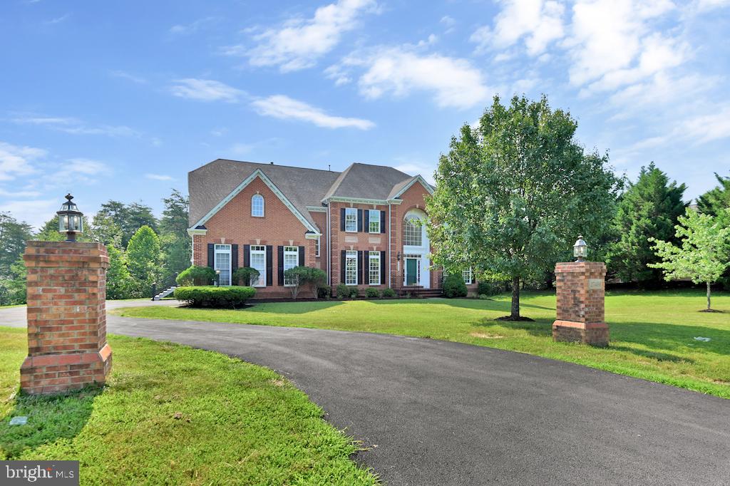 27486 PADDOCK TRAIL PL, CHANTILLY, Virginia 20152, 5 Bedrooms Bedrooms, ,5 BathroomsBathrooms,Residential,For sale,27486 PADDOCK TRAIL PL,VALO2102066 MLS # VALO2102066