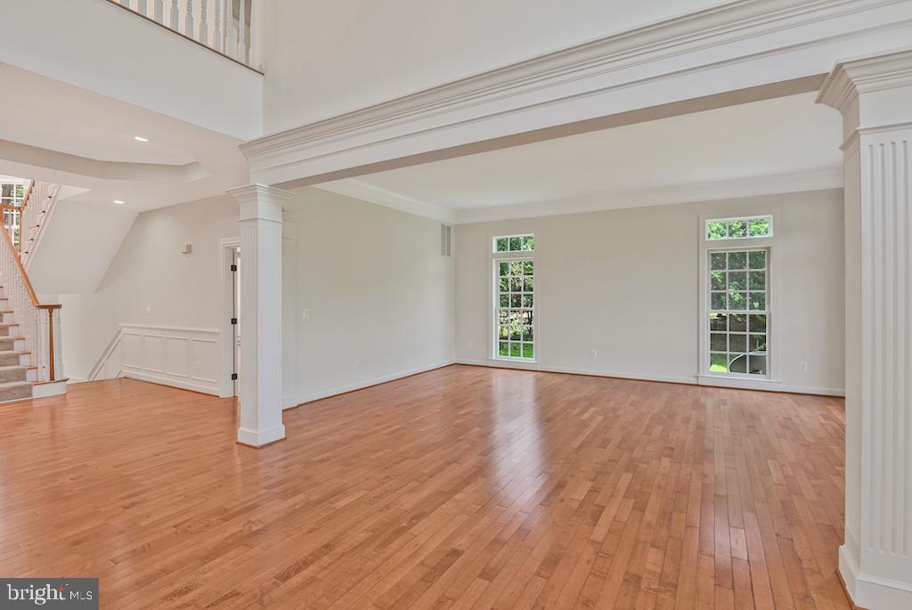 27486 PADDOCK TRAIL PL, CHANTILLY, Virginia 20152, 5 Bedrooms Bedrooms, ,5 BathroomsBathrooms,Residential,For sale,27486 PADDOCK TRAIL PL,VALO2102066 MLS # VALO2102066