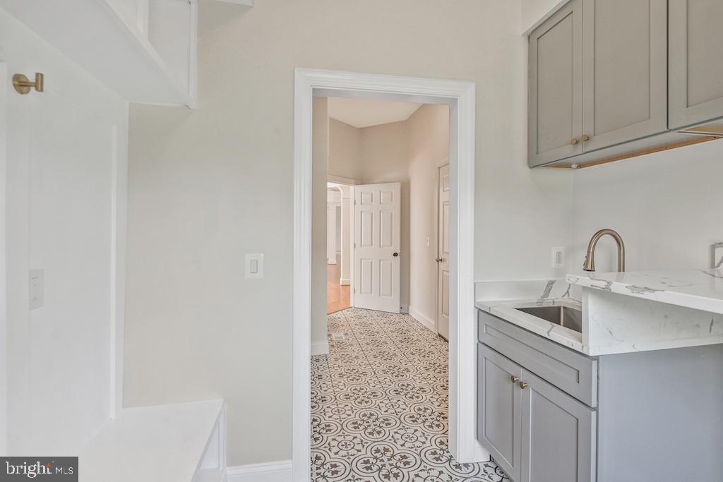 27486 PADDOCK TRAIL PL, CHANTILLY, Virginia 20152, 5 Bedrooms Bedrooms, ,5 BathroomsBathrooms,Residential,For sale,27486 PADDOCK TRAIL PL,VALO2102066 MLS # VALO2102066