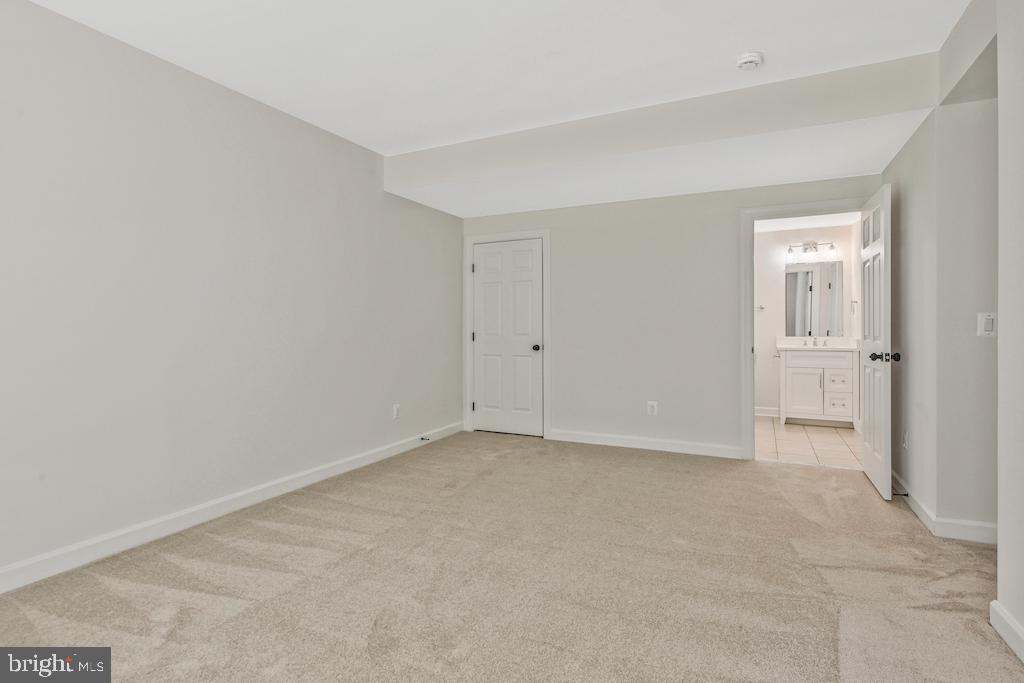 27486 PADDOCK TRAIL PL, CHANTILLY, Virginia 20152, 5 Bedrooms Bedrooms, ,5 BathroomsBathrooms,Residential,For sale,27486 PADDOCK TRAIL PL,VALO2102066 MLS # VALO2102066