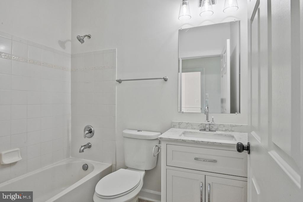 27486 PADDOCK TRAIL PL, CHANTILLY, Virginia 20152, 5 Bedrooms Bedrooms, ,5 BathroomsBathrooms,Residential,For sale,27486 PADDOCK TRAIL PL,VALO2102066 MLS # VALO2102066