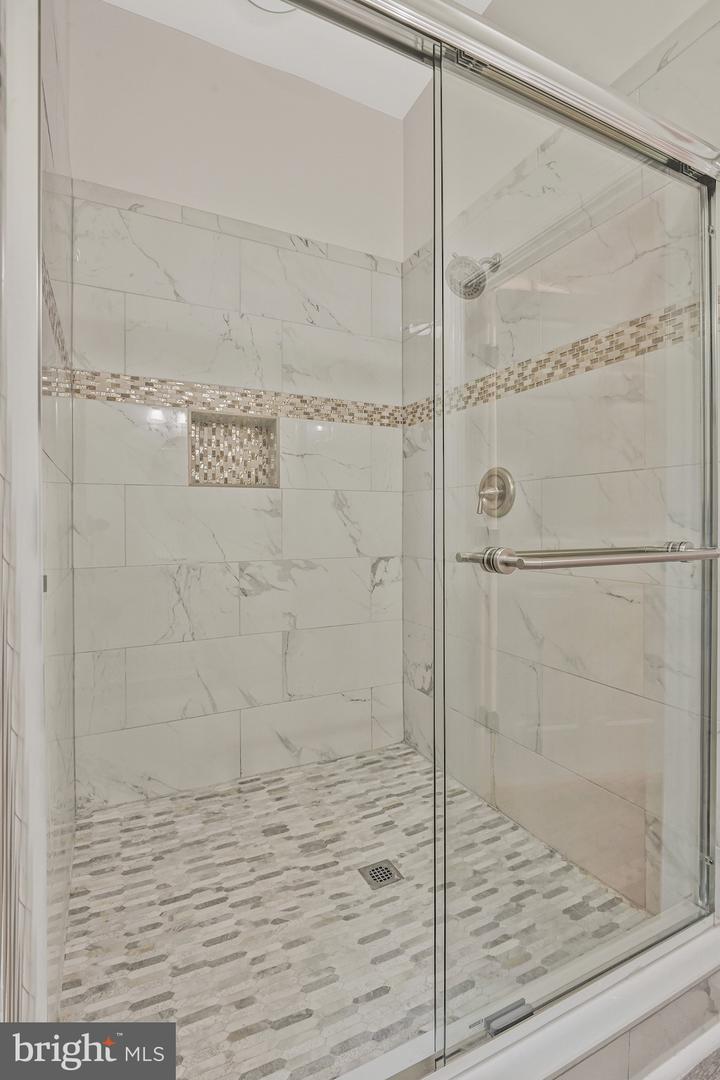 27486 PADDOCK TRAIL PL, CHANTILLY, Virginia 20152, 5 Bedrooms Bedrooms, ,5 BathroomsBathrooms,Residential,For sale,27486 PADDOCK TRAIL PL,VALO2102066 MLS # VALO2102066