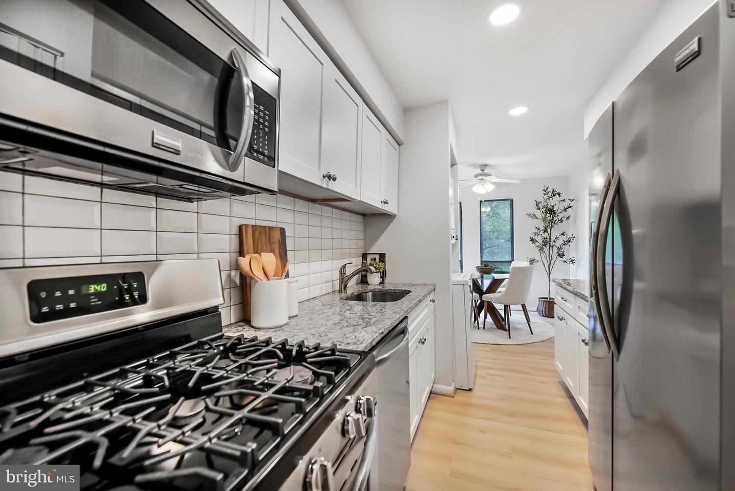 11224 CHESTNUT GROVE SQ #228, RESTON, Virginia 20190, 2 Bedrooms Bedrooms, ,1 BathroomBathrooms,Residential,For sale,11224 CHESTNUT GROVE SQ #228,VAFX2255350 MLS # VAFX2255350