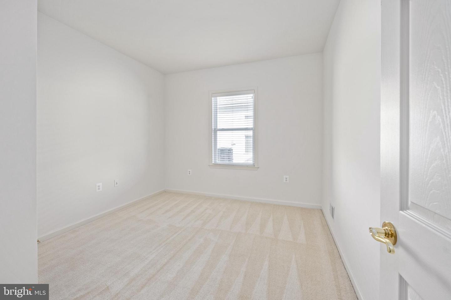 109 SMITHFIELD WAY, FREDERICKSBURG, Virginia 22406, 2 Bedrooms Bedrooms, ,2 BathroomsBathrooms,Residential,For sale,109 SMITHFIELD WAY,VAST2040794 MLS # VAST2040794