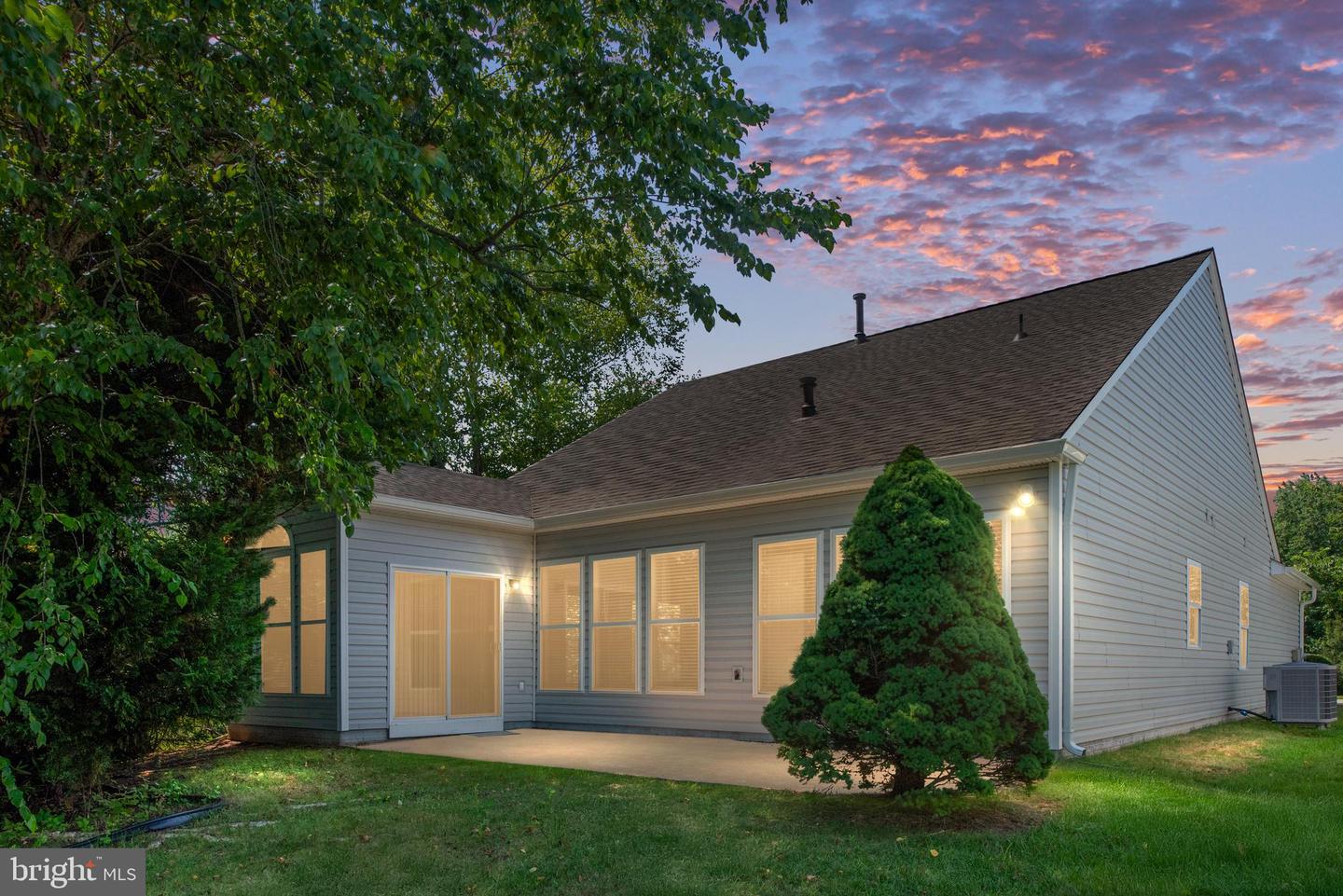 109 SMITHFIELD WAY, FREDERICKSBURG, Virginia 22406, 2 Bedrooms Bedrooms, ,2 BathroomsBathrooms,Residential,For sale,109 SMITHFIELD WAY,VAST2040794 MLS # VAST2040794