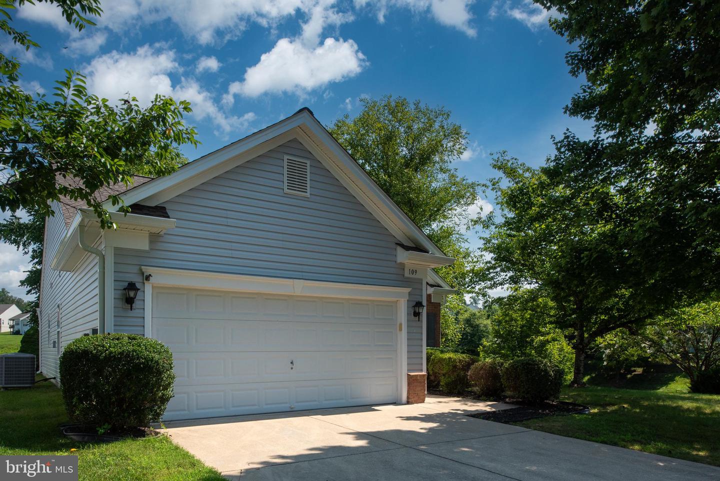 109 SMITHFIELD WAY, FREDERICKSBURG, Virginia 22406, 2 Bedrooms Bedrooms, ,2 BathroomsBathrooms,Residential,For sale,109 SMITHFIELD WAY,VAST2040794 MLS # VAST2040794