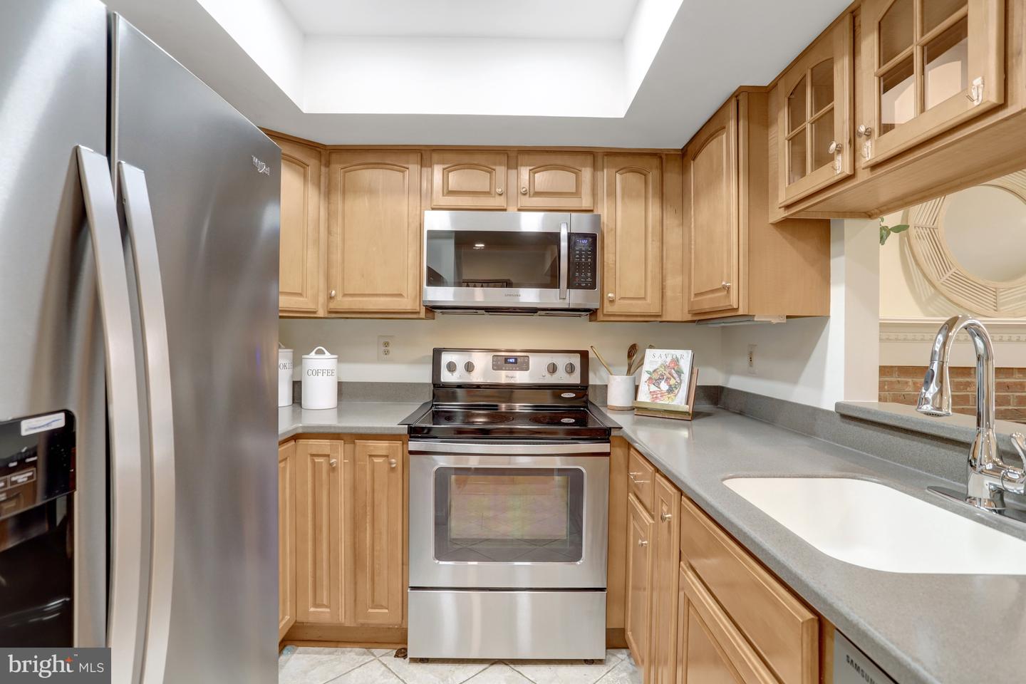 2408-A S WALTER REED DR S #1, ARLINGTON, Virginia 22206, 3 Bedrooms Bedrooms, ,2 BathroomsBathrooms,Residential,For sale,2408-A S WALTER REED DR S #1,VAAR2060674 MLS # VAAR2060674