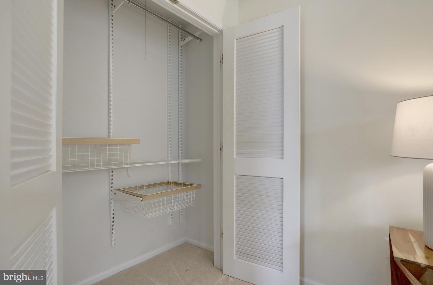 2408-A S WALTER REED DR S #1, ARLINGTON, Virginia 22206, 3 Bedrooms Bedrooms, ,2 BathroomsBathrooms,Residential,For sale,2408-A S WALTER REED DR S #1,VAAR2060674 MLS # VAAR2060674