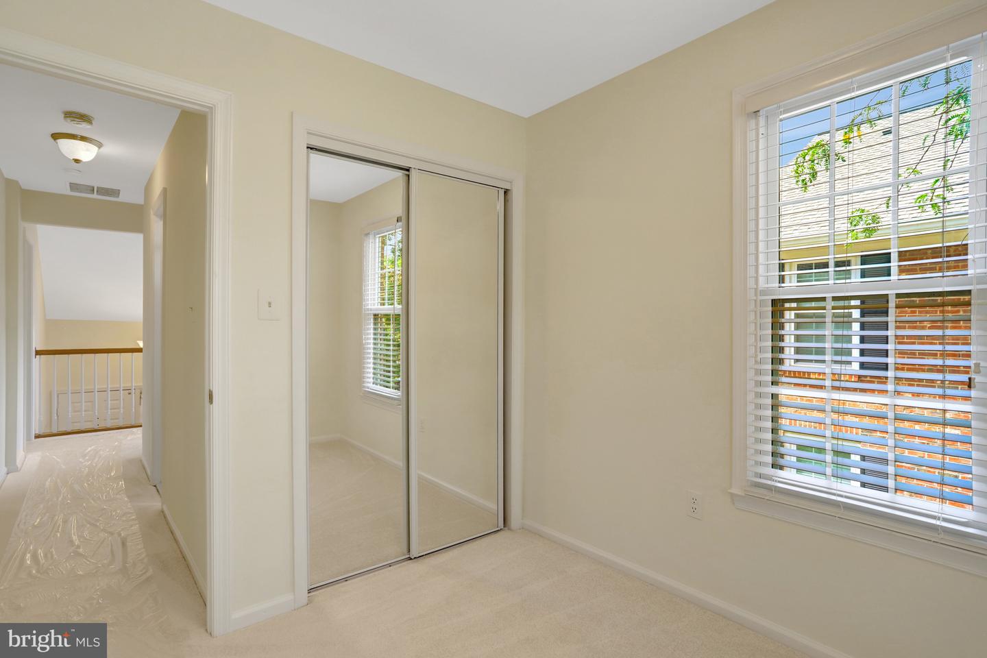 2408-A S WALTER REED DR S #1, ARLINGTON, Virginia 22206, 3 Bedrooms Bedrooms, ,2 BathroomsBathrooms,Residential,For sale,2408-A S WALTER REED DR S #1,VAAR2060674 MLS # VAAR2060674