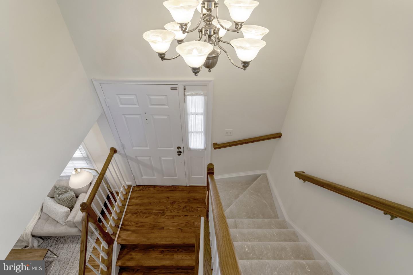 2408-A S WALTER REED DR S #1, ARLINGTON, Virginia 22206, 3 Bedrooms Bedrooms, ,2 BathroomsBathrooms,Residential,For sale,2408-A S WALTER REED DR S #1,VAAR2060674 MLS # VAAR2060674