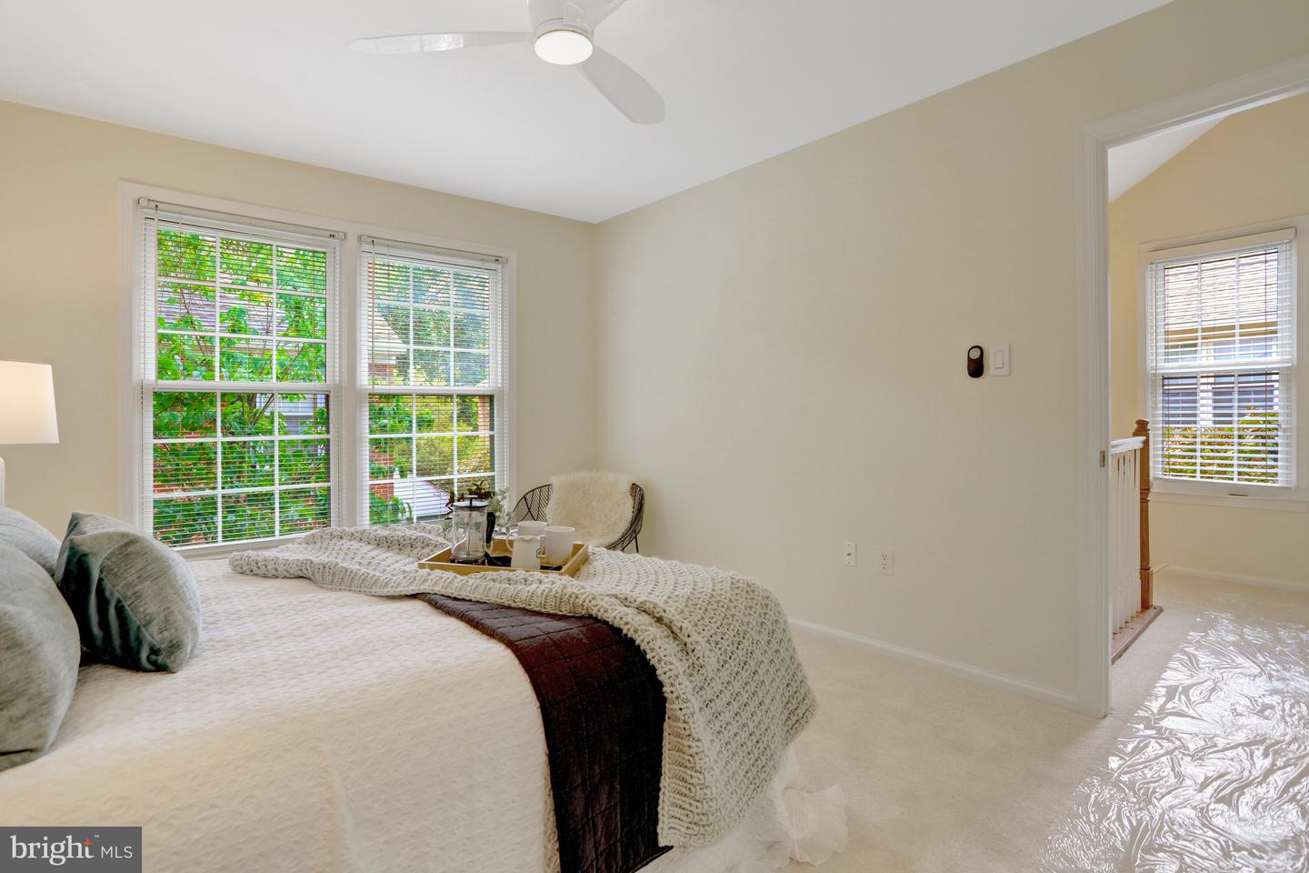 2408-A S WALTER REED DR S #1, ARLINGTON, Virginia 22206, 3 Bedrooms Bedrooms, ,2 BathroomsBathrooms,Residential,For sale,2408-A S WALTER REED DR S #1,VAAR2060674 MLS # VAAR2060674