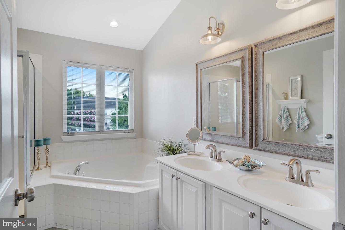 18008 DENSWORTH MEWS, GAINESVILLE, Virginia 20155, 4 Bedrooms Bedrooms, ,3 BathroomsBathrooms,Residential,For sale,18008 DENSWORTH MEWS,VAPW2099164 MLS # VAPW2099164