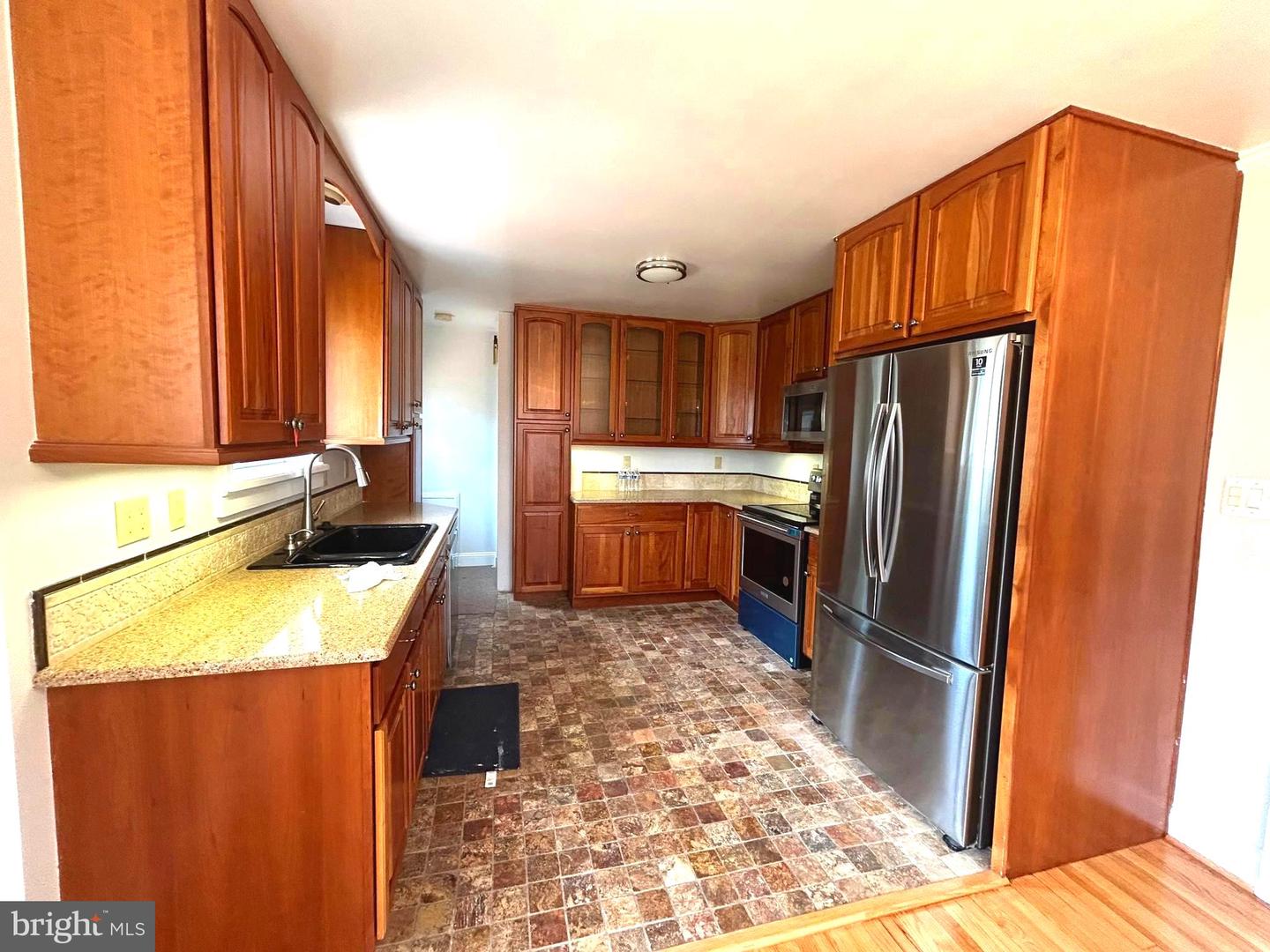 5915 AMELIA ST, SPRINGFIELD, Virginia 22150, 5 Bedrooms Bedrooms, ,2 BathroomsBathrooms,Residential,For sale,5915 AMELIA ST,VAFX2255310 MLS # VAFX2255310